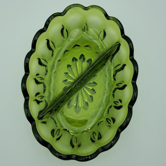Anchor Hocking Fairfield Avocado Green Divided Relish Dish Oval Candy Nut Bowl - Picture 3 of 9